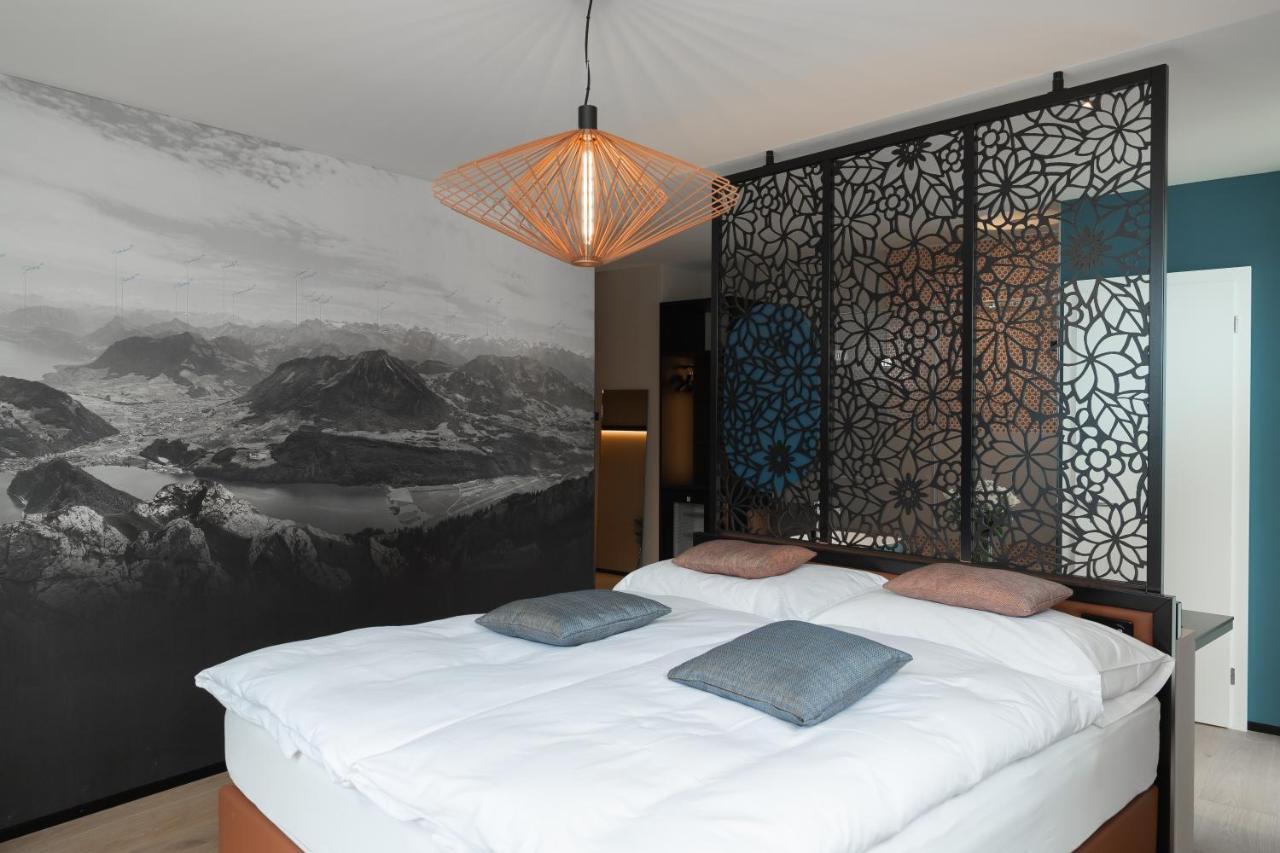 Deluxe Suite with Spa Bath